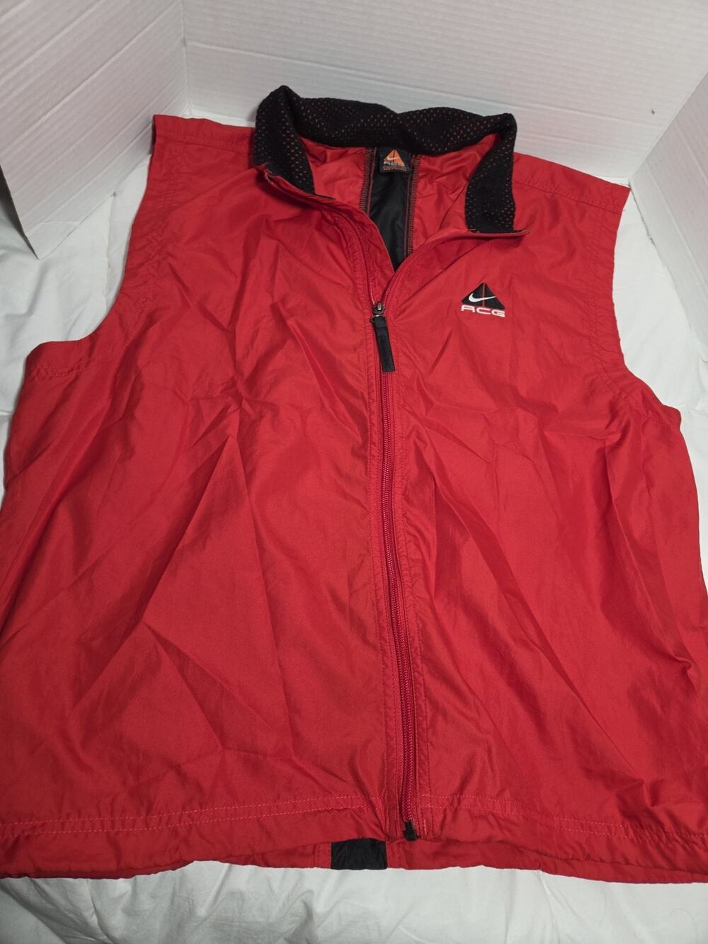 Nike ACG Vest Mens XL Red Windbreaker Full Zip Outdoor Hiking Lightweight Y2K